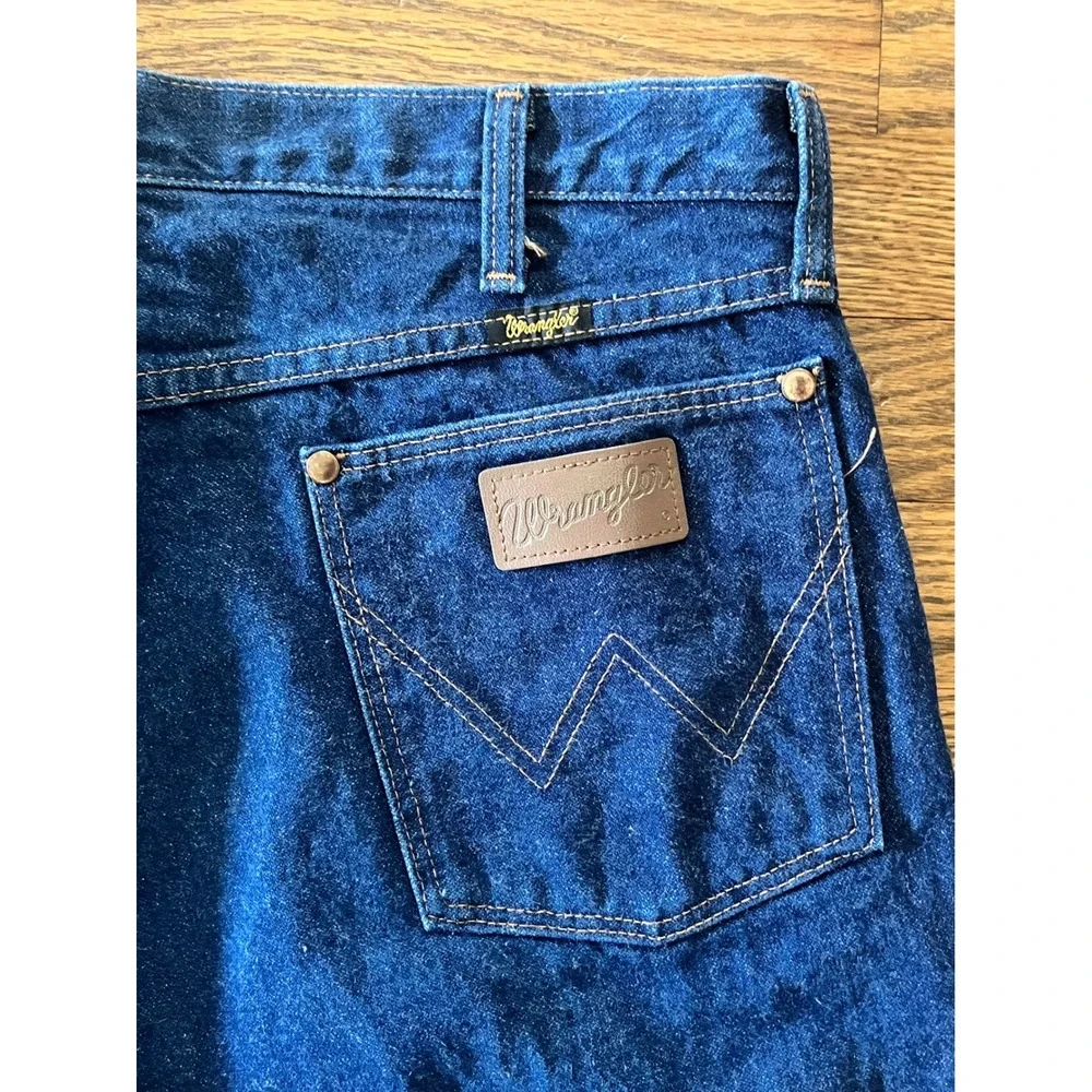 Vintage Wrangler 13MWZ Cowboy Cut Jeans Mens 38x33 Made in USA Indigo Denim